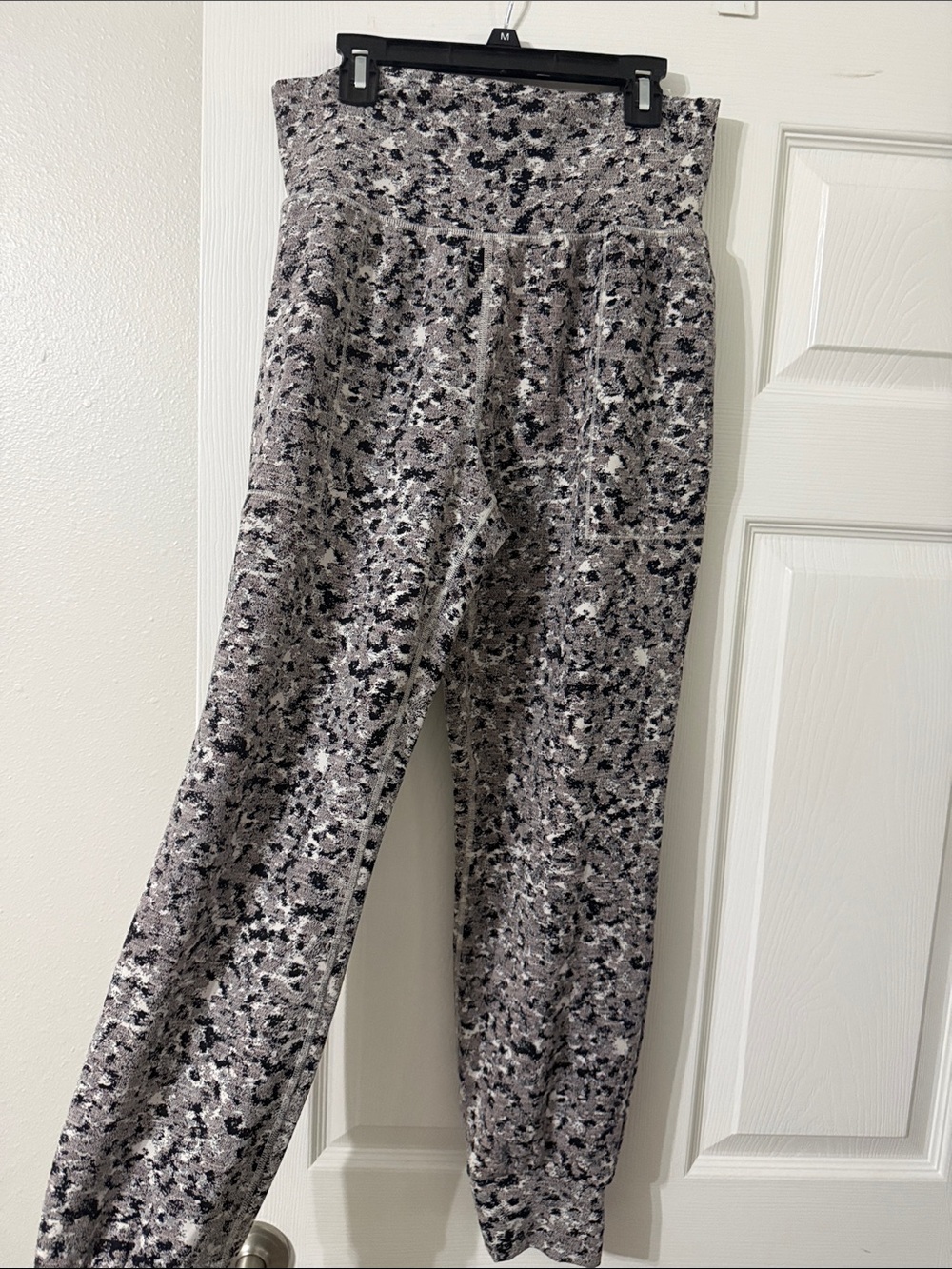 ATHLETA High-Waist Printed Jogger Pants - Gray & Black. Size Medium